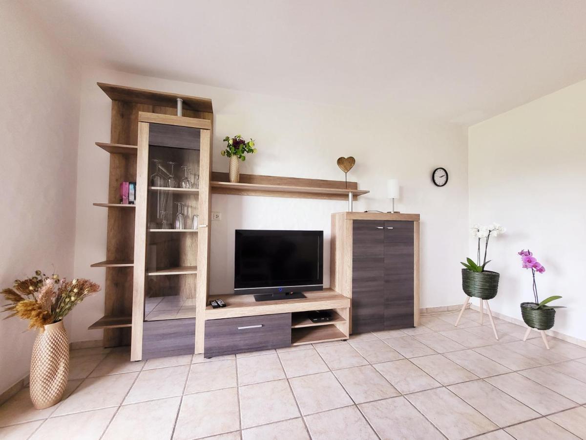 Ferienwohnung Mary Schmidtheim Екстер'єр фото